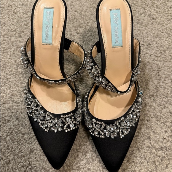 Betsey Johnson Shoes - Betsy Johnson heels!